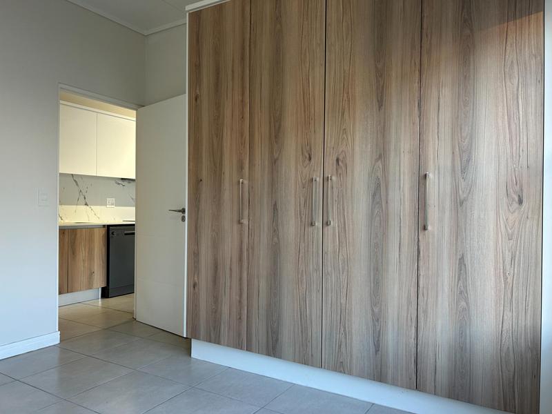 To Let 1 Bedroom Property for Rent in Sandown Western Cape